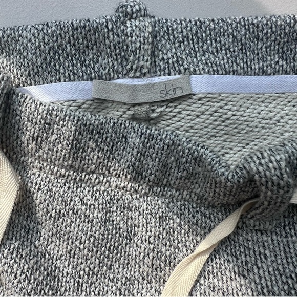 Skin Worldwide Organic Grey Knit Skirt - Picture 3 of 4